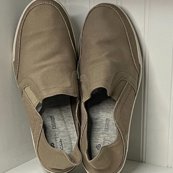 Cloudsteppers by Clarks Step Padded Insole Canvas Loafers in Sand Size 8 - Picture 4 of 6